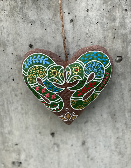  Coffee-Scented Souvenir "Heart with Little Snakes"