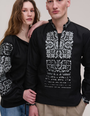 Pair of embroidered black linen Zirka