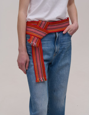 Ginger-colored woven belt