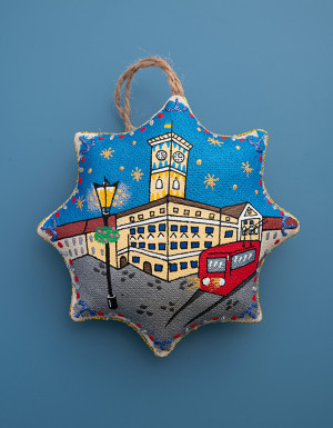 Souvenir vanilla star "Lviv Town Hall"