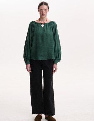Basic women's green linen shirt