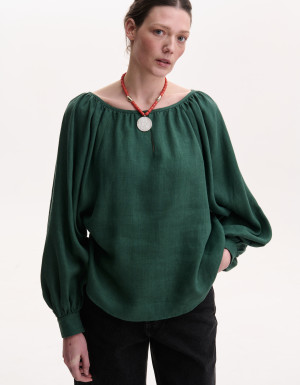 Basic women's green linen shirt