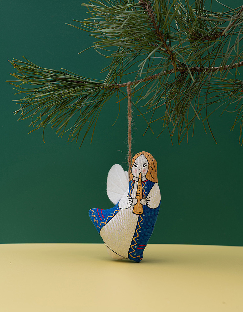 Angel - a doll with a flute