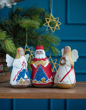 Souvenir “Buckwheat Angel with Wreath”
