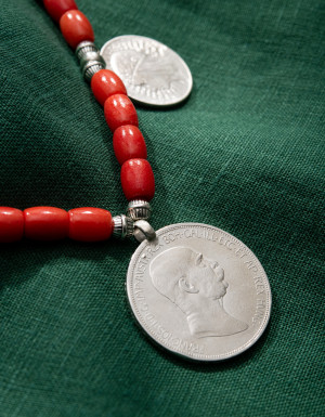Coral Necklace "Zgarda five coins"