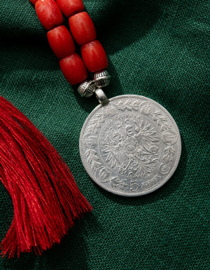 Coral "Zgarda" necklace with three coins