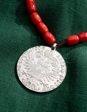 Coral Necklace “Silver Legend”