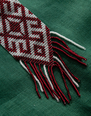 Burgundy Beaded Necklace “Infinity”