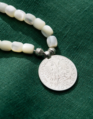 "Zgarda" necklace with three coins
