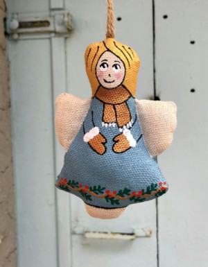 Angel in scarf