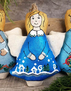 Angel in scarf