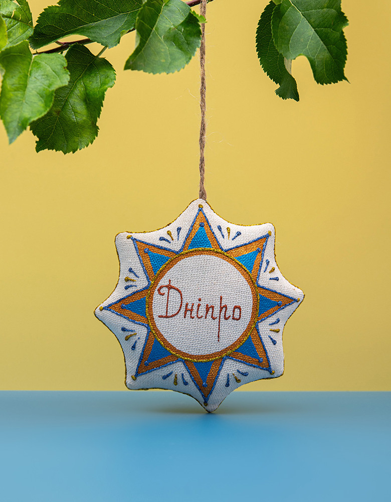  Souvenir vanilla star "Dnipro "Towers""
