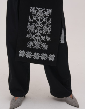 Gray apron with birds