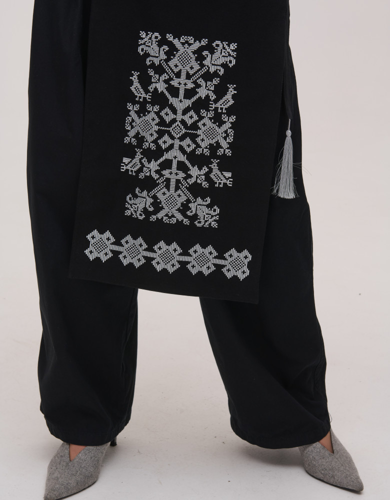 Gray apron with birds
