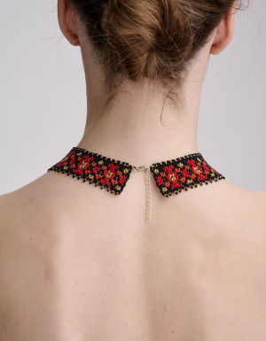 Silyanka beaded black and red with gold